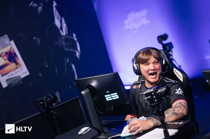   Faze    Simple  .     )