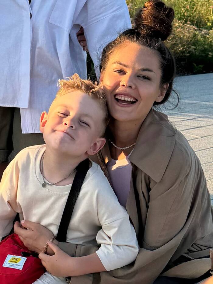 Вот так я выгляжу довольная и без косметики )