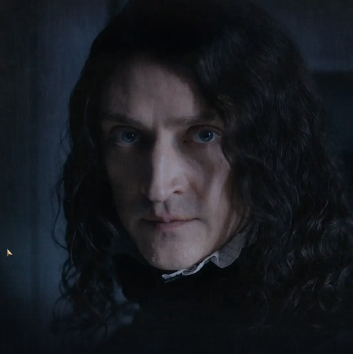 Персонажа зовут Роке Алва, так что лучше я его буду дальше звать Юрий Чурсин