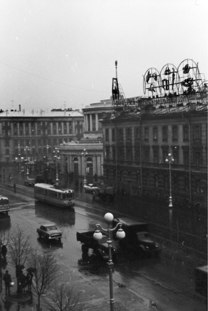 Площадь Восстания. 1967 год.