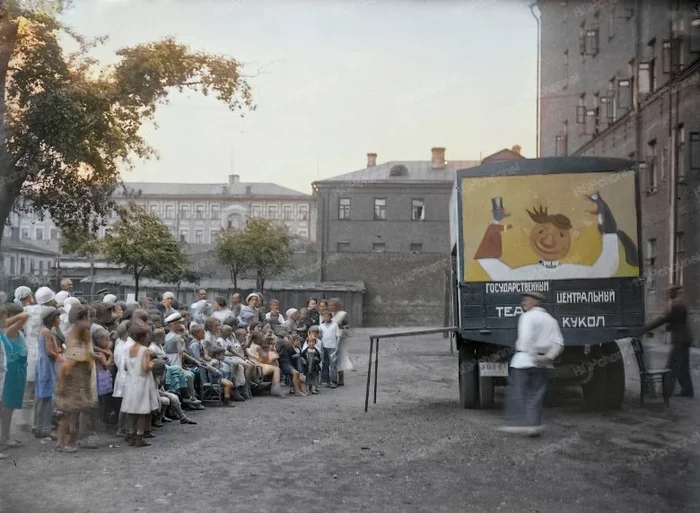 Жизнь Советской Москвы в 30-е годы. 20 раскрашенных фотографий. Часть 4 Историческое фото, 20 век, Старое фото, История города, Москва, Столица, 1930-е, Фотография, Колоризация, СССР, Длиннопост