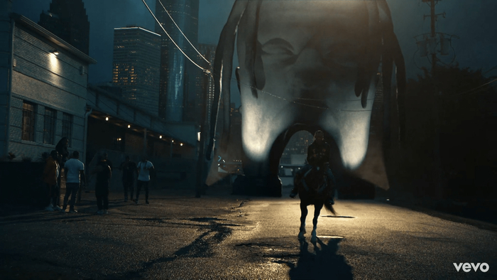 Генерал на коне !