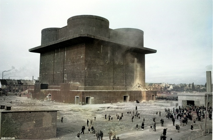 Одна из башен