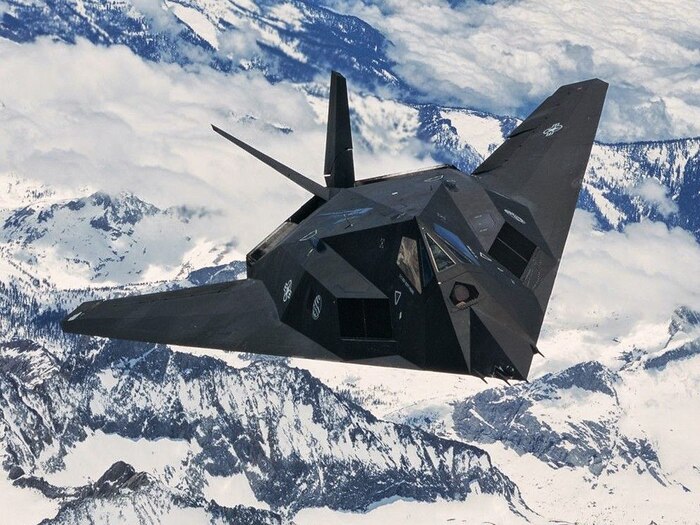    F-117A       