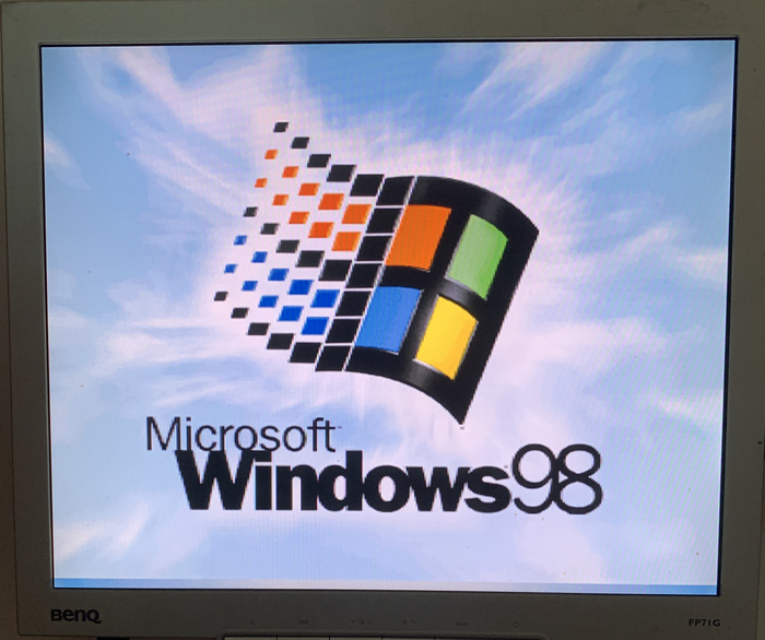  - Windows 98SE,   - Windows 3.11
