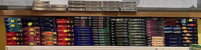   ,     , ,  ,  , ,  , , , , VHS, Kodak, Sony, Pioneer, Fujimi, , 