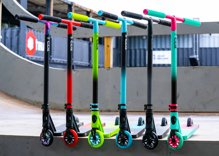 Как называется спорт на самокате: все о кикскутеринге