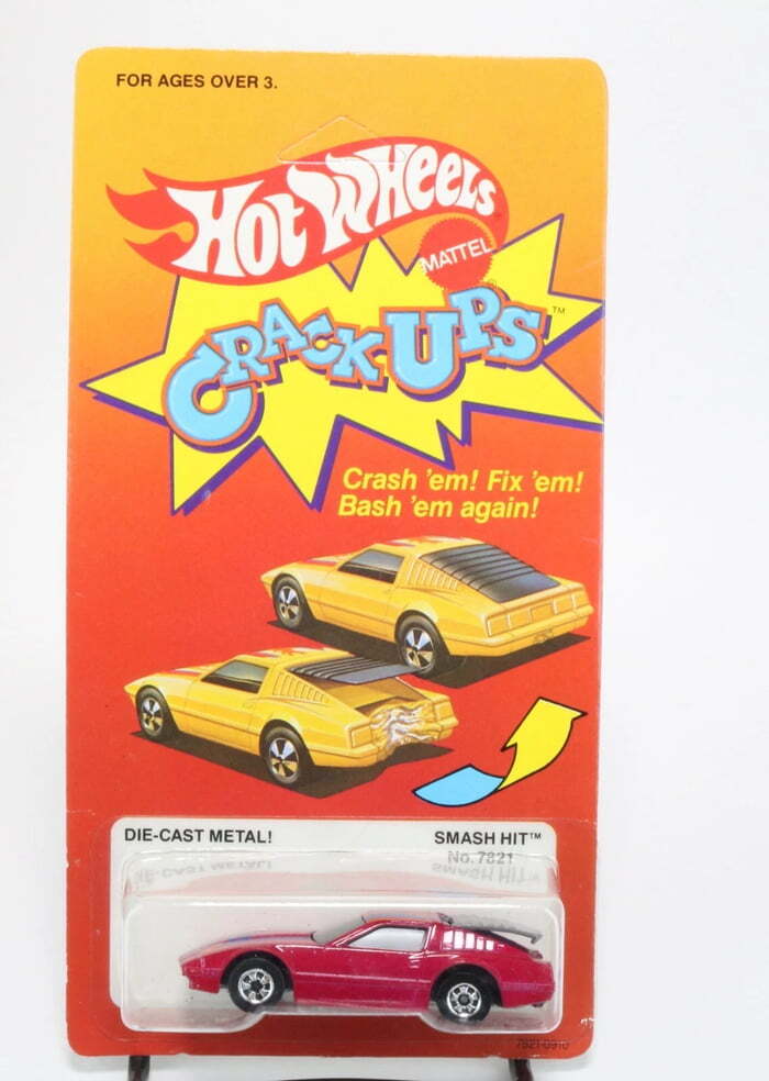 Машинка с имитацией повреждений после столкновения. Ниже видео.