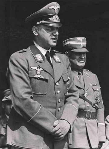 Рейхсминистр по восточным оккупированным территориям А. Розенберг. 1942 г