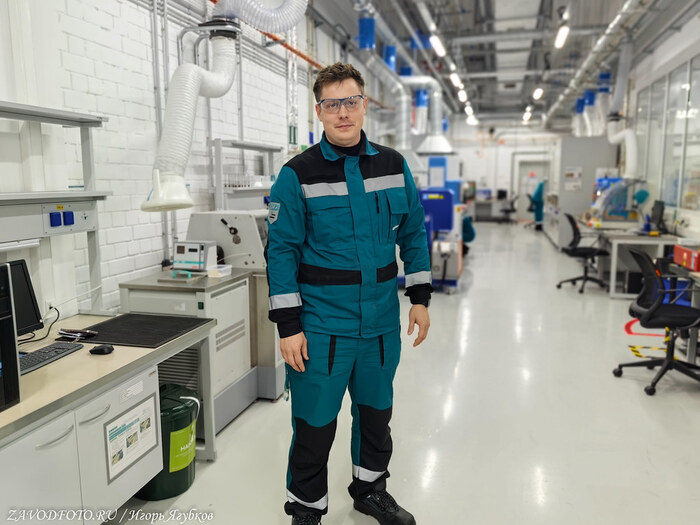 Из серии «Именно они делают Россию великой» - снято мной на заводе ООО «РусВинил» (СИБУР)