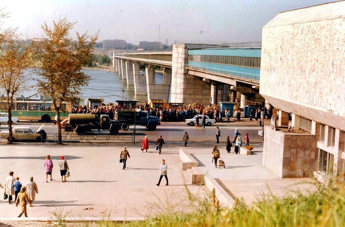 ������� ����� � ��������� "������ ������", 1989 ���.