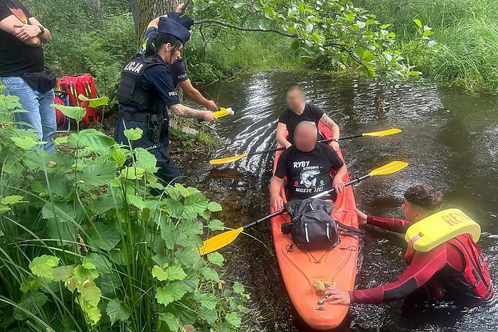 Шанс что на каяке тебя тормознет полиция с алкоматом ничтожно мал, но не равен нулю.