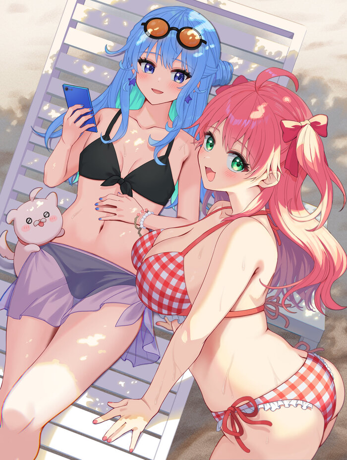 Hoshimachi Suisei  Sakura Miko