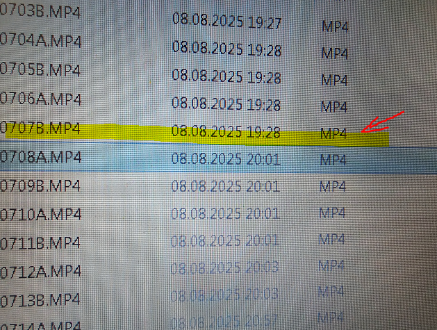  microSD .