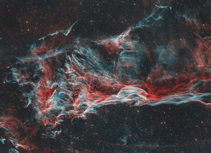 «Треугольник Пикеринга» (NGC 6979) Последне тестовое астро-фото около мастерской. Сетап переезжает на юг ) Shedevr260 (260/772), Tele Vue Paracorr Type-2, zwo asi2600m, адски огромная Лунища....40х300" Ha 40x300" OIII