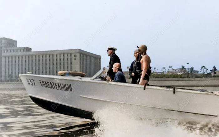 Жизнь Советской Москвы в 40-е годы. 20 раскрашенных фотографий 20 век, Старое фото, Историческое фото, История города, Москва, 40-е, СССР, Колоризация, Длиннопост
