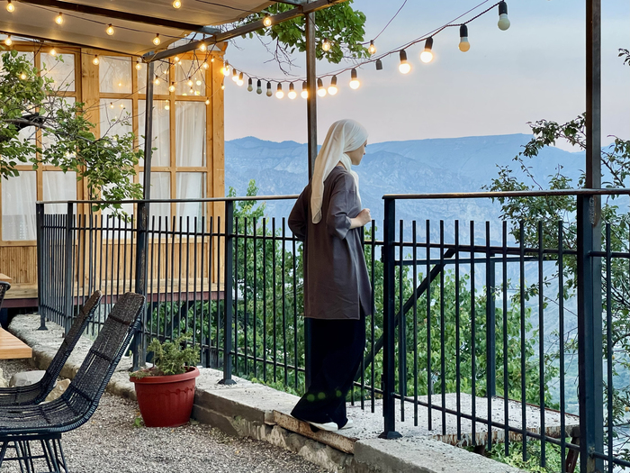 Тут прям залипнуть можно. По-моему, мы тут раза три харчевались.