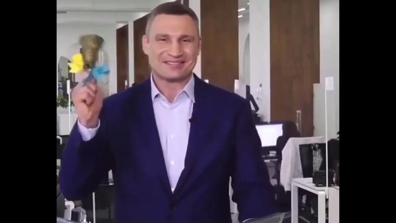 Папа дома? - Мемы, Милота, Картинки, Юмор, Картинка с текстом, Текст