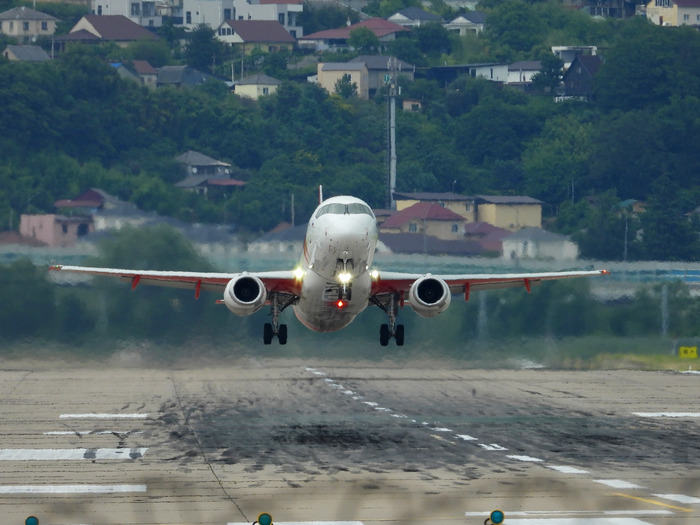    Sukhoi Superjet 100, ,  , , , - , , Red Wings, , 
