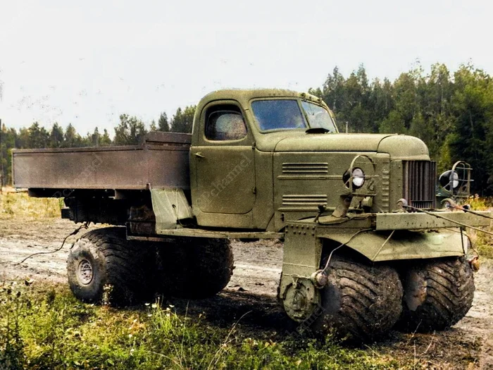 Интересные и местами забавные снимки на автомобильную тематику. 20 раскрашенных фотографий из ХХ века, часть 8 Старое фото, 20 век, Фотография, История автомобилей, Авто, Отечественный автопром, Колоризация, Длиннопост