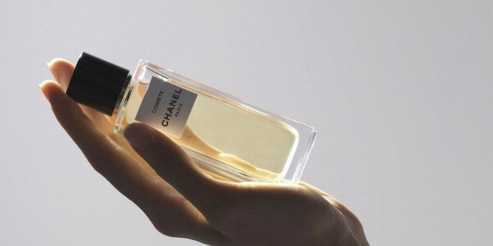  :  Chanel Comte , , ,  