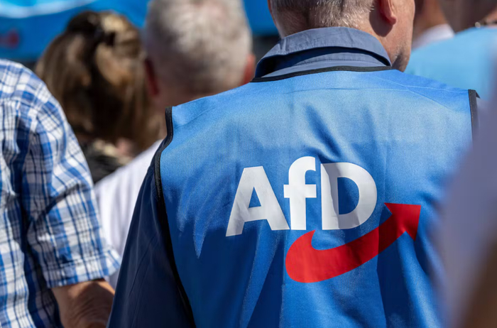 В восточновестфальском городе Лаге местный кандидат на пост бургомистра был отстранён от выборов.