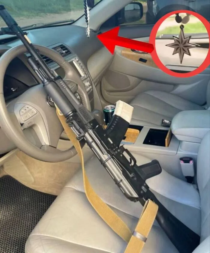 В Питере задержали будущего сотрудника полиции, который создал банду для травли школьников Банда, Санкт-Петербург, АУЕ, Травля, Торговля, Документы, Оружие, Задержание, Видео, Короткие видео, Вертикальное видео, Длиннопост