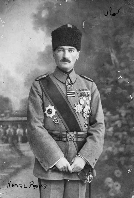 История в фото. Подборка #10 (часть 1) - Серия История в фото, Историческое фото, 20 век, Старое фото, История России, СССР, Москва, Нидерланды (Голландия), Филиппины, Пилот, Смысловые галлюцинации, Kiss, 60-е, 19 век, История города, Краеведение, Российская империя, Faw, Китай, Длиннопост