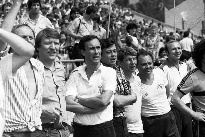 Футбольная команда "Ленкома"