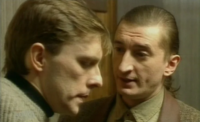 «Казанова», который хотел сбежать в монастырь. Как слава едва не погубила звезду «Улиц разбитых фонарей»... Биография, Актеры и актрисы, Telegram (ссылка), Знаменитости, Фото со съемок, Советское кино, Российское кино, Сериалы, Фильмы, Александр Лыков, Улицы разбитых фонарей, Длиннопост, Фотография, Любовь, Семья, Русские сериалы, Театр, Советские актеры