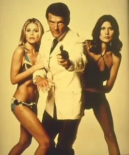 Джеймс Бонд и его подружки