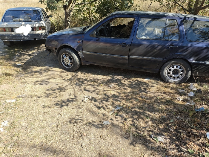 Иж 2126 и фольксваген гольф 3.