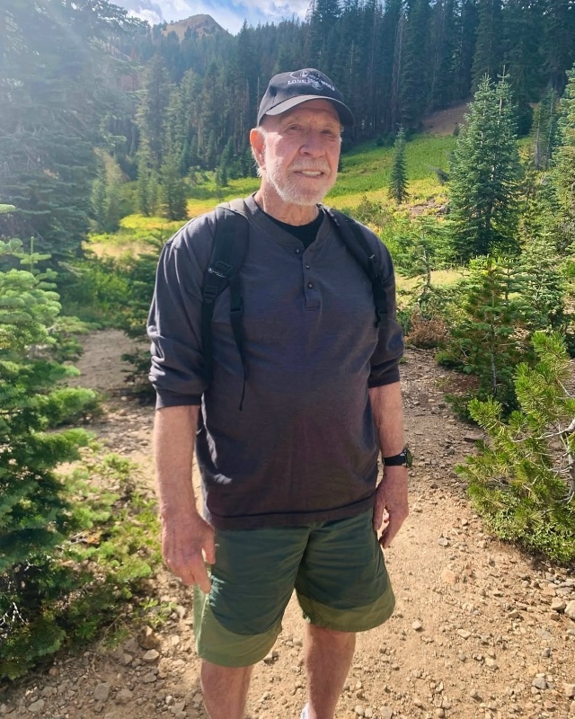 Чак Норрис на прогулке