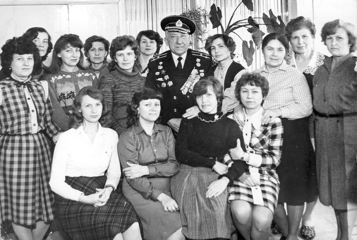 Первые в Приморье сеансы удаленного доступа к зарубежным базам данных или как советский офицер-подводник обошел американскую контрразведку