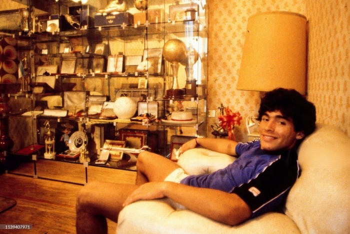     " ",      ,  -, , 27  1980 .   .