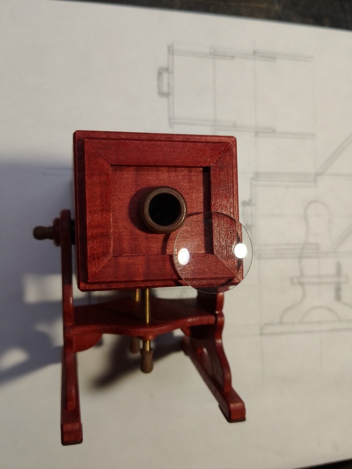 Камера обскура в масштабе 1:12