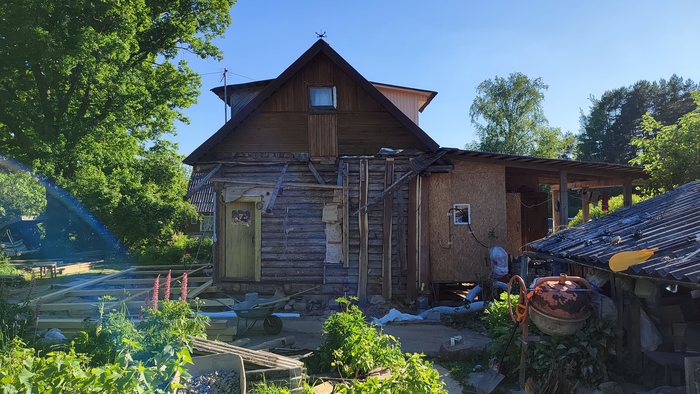 Тот самый сруб с первого фота из первого поста. Все Бревна сухие, в отличном состоянии