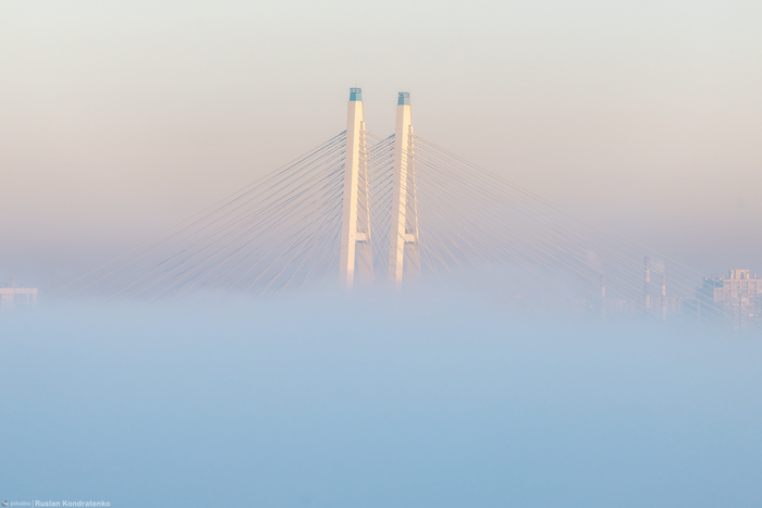 Туманный рассвет в Санкт-Петербурге