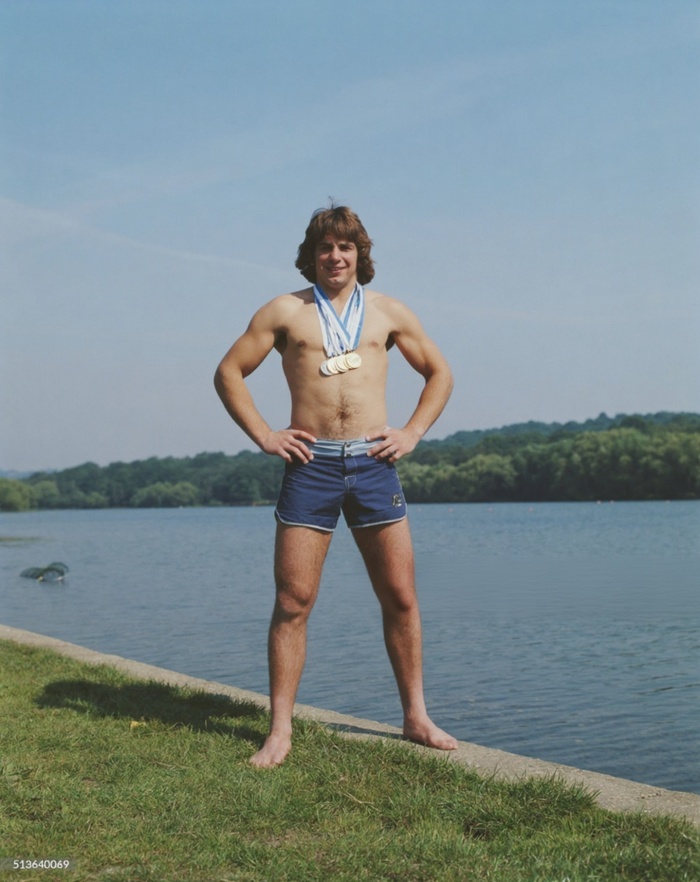Майк Хейзелвуд из Великобритании, двукратный чемпион мира по водным лыжам, 1977 и 1979 гг. 1 июня 1980 года в Лондоне. Фото Стива Пауэлла.