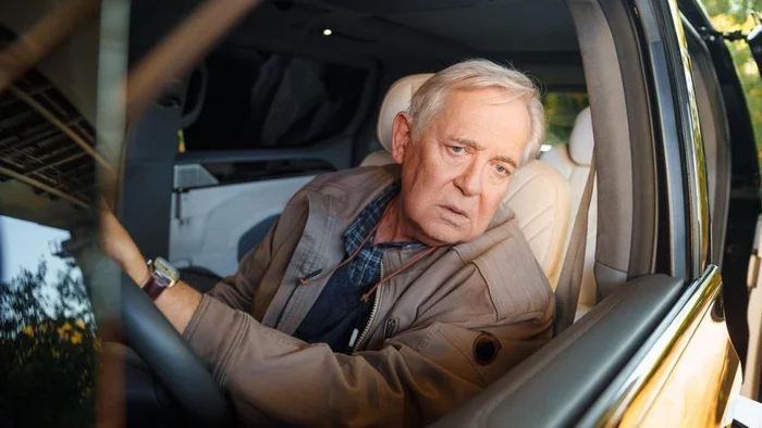 Кадр со съемок комедии «Дедмобиль»