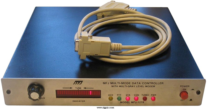 TNC MFJ-1278 <a href="https://pikabu.ru/story/digipi_universalnyiy_tsifrovoy_modem_radiolyubitelya_13263814?u=https%3A%2F%2Fwww.rigpix.com%2Ftextandimaging%2Fmfj_1278.htm&t=%D0%B8%D1%81%D1%82%D0%BE%D1%87%D0%BD%D0%B8%D0%BA&h=b4df779a4fe0a3efdde76a228a2f90b2bd29f8e8" title="https://www.rigpix.com/textandimaging/mfj_1278.htm" target="_blank" rel="nofollow noopener"></a>
