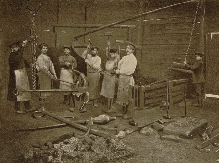 Якорная кузница. Нижегородская губерния, село Бор Семеновского уезда. 1896