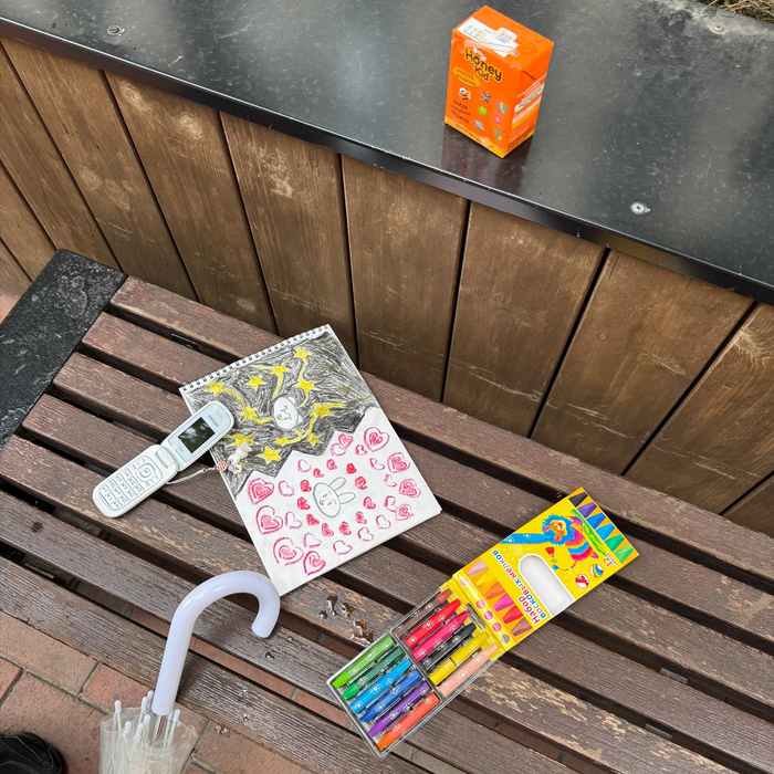 Сама рисовала ее рисуночки (срисовывала прямо из серий)