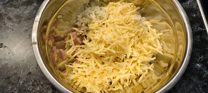 Натираю сыр