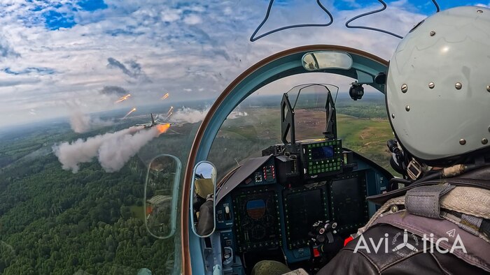 Ведущий отстреливает ЛТЦ и пускает НАР С-13