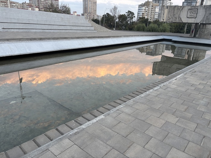 Ответ на пост «Просто хочу поделиться фотографией, которую у себя нашел а архиве»