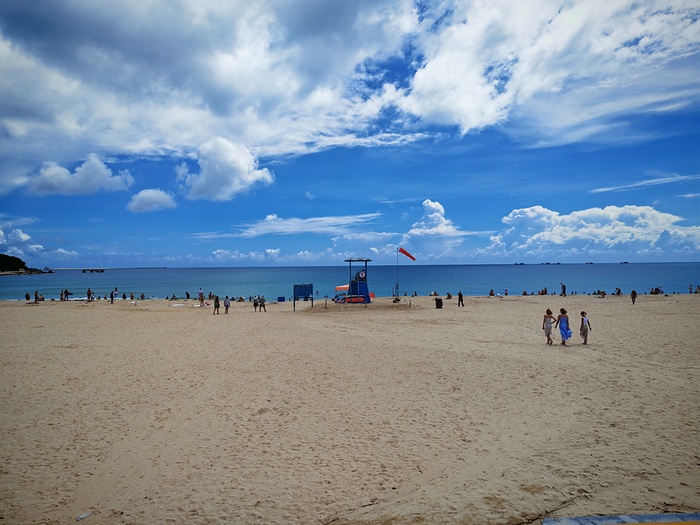 Пляж бухты Дадунхай