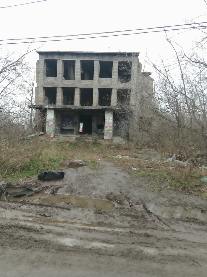 Бывшая школа