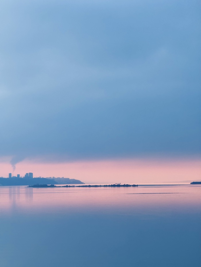 Ответ на пост «Просто хочу поделиться фотографией, которую у себя нашел а архиве»