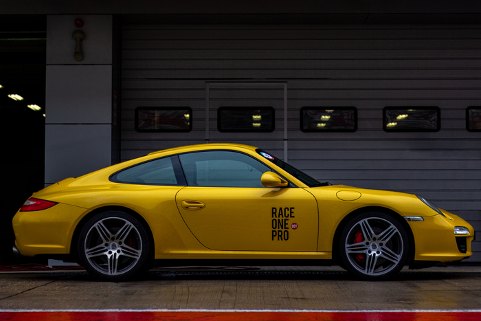 Ƹ Porsche 911 Carrera 4s